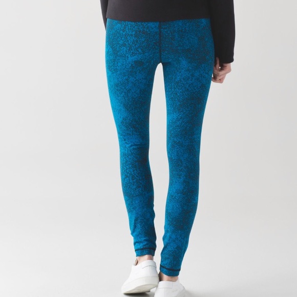 lululemon athletica Pants - Lululemon Black and Blue Jacquard Leggings 6